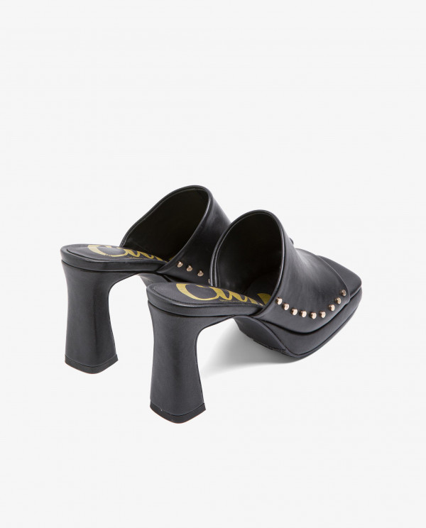 BLACK NAPPA STUDDED CLOG